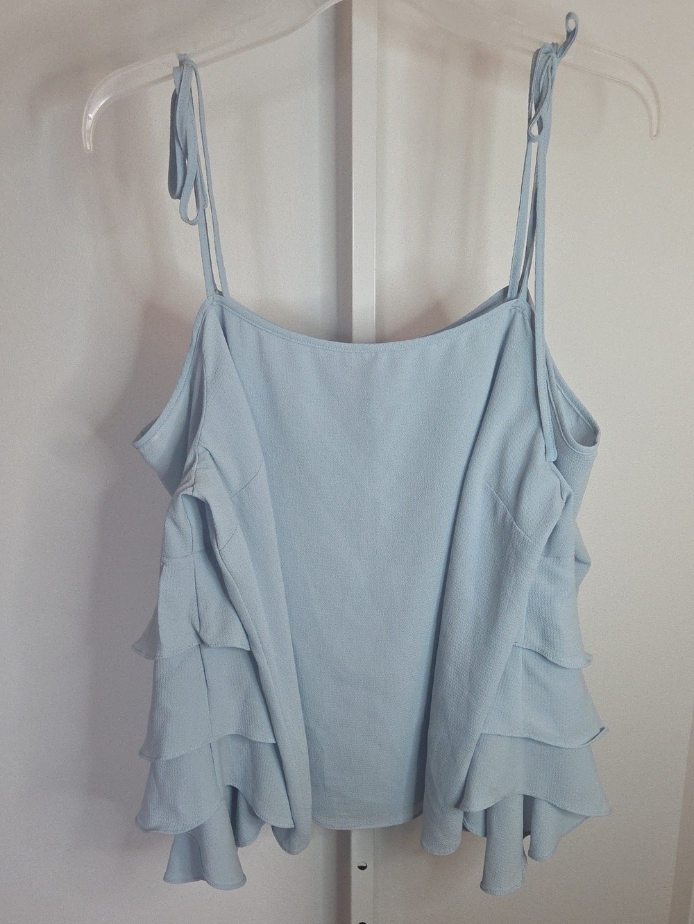 Vince Camuto Powder Light Blue Cold Shoulder Ruffle Sleeve Tie Strap Top Sz L
